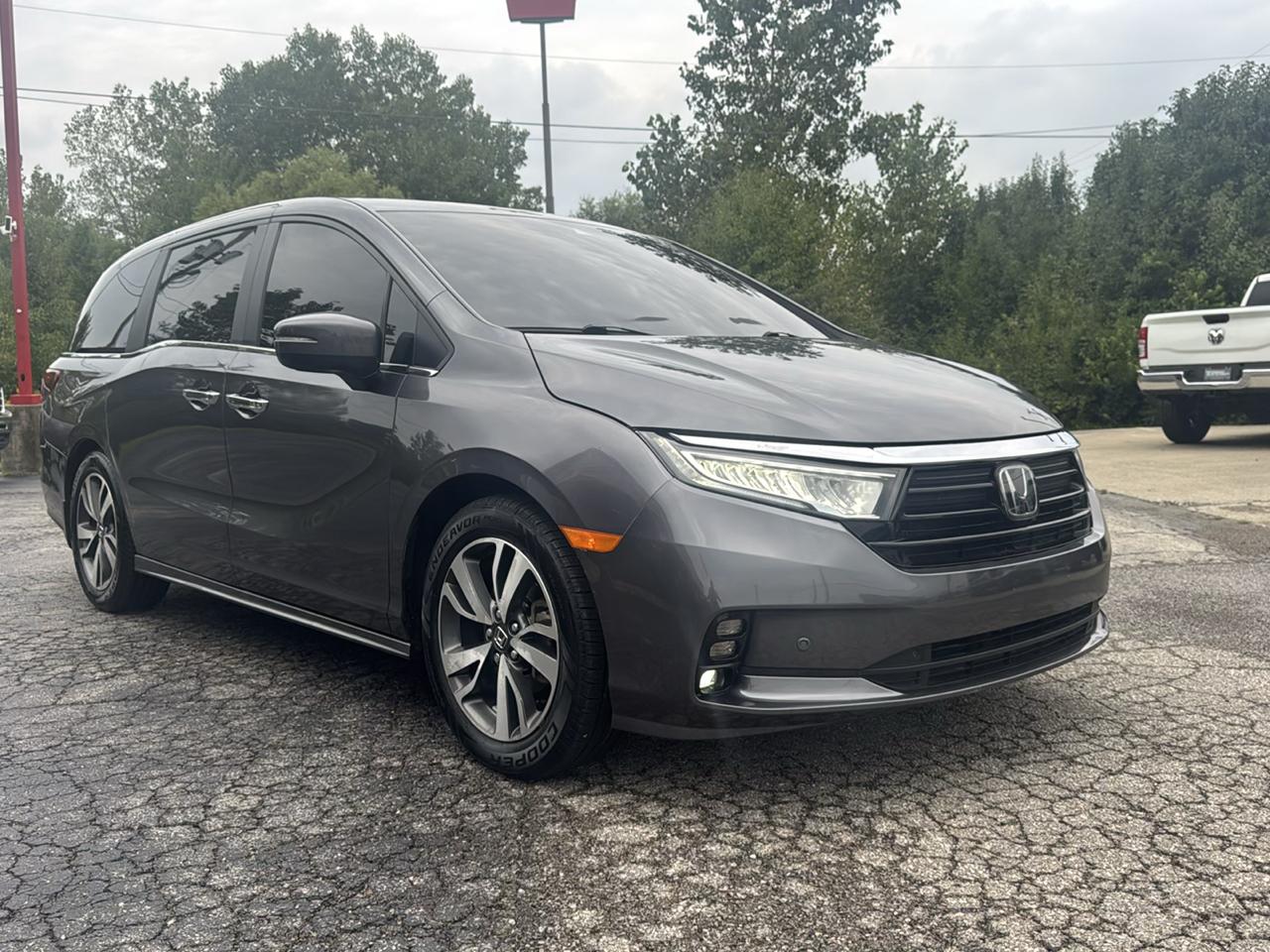 Honda Odyssey Touring Auto 2023
