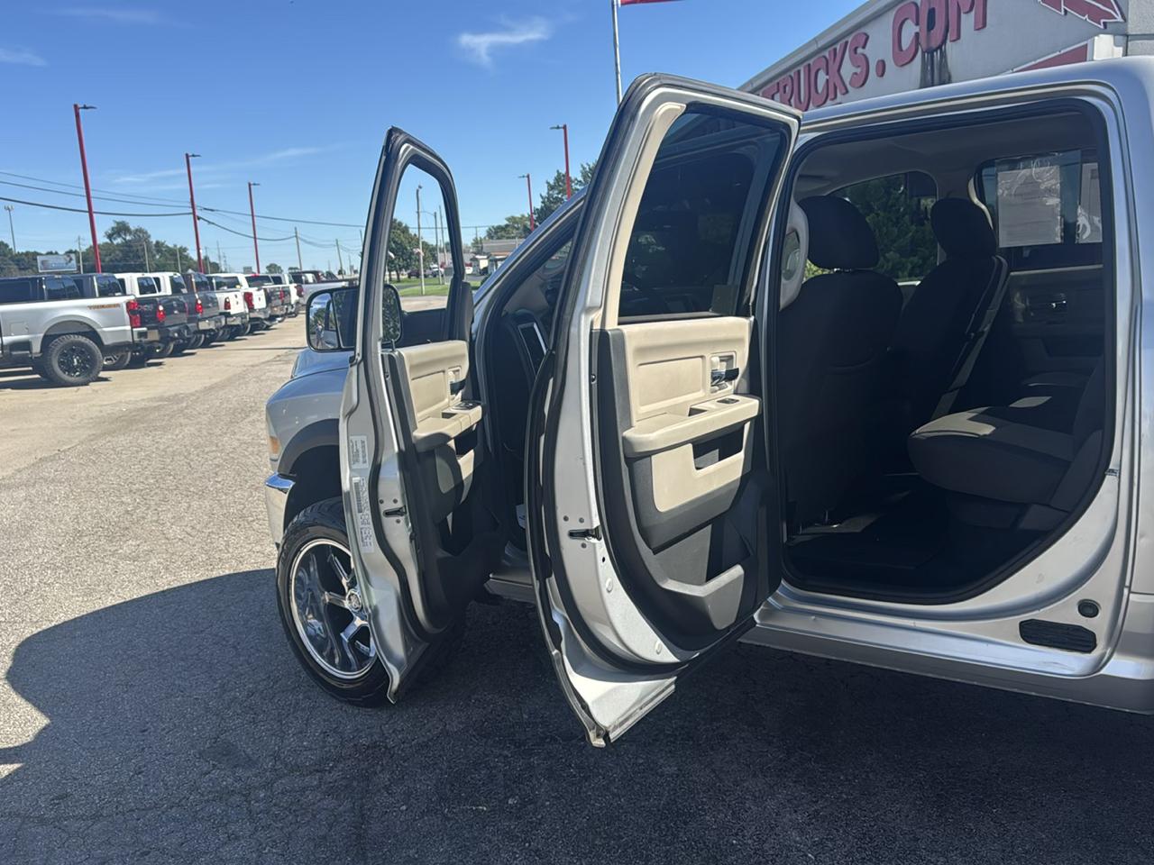 RAM 2500 4WD Crew Cab 149" SLT 2011
