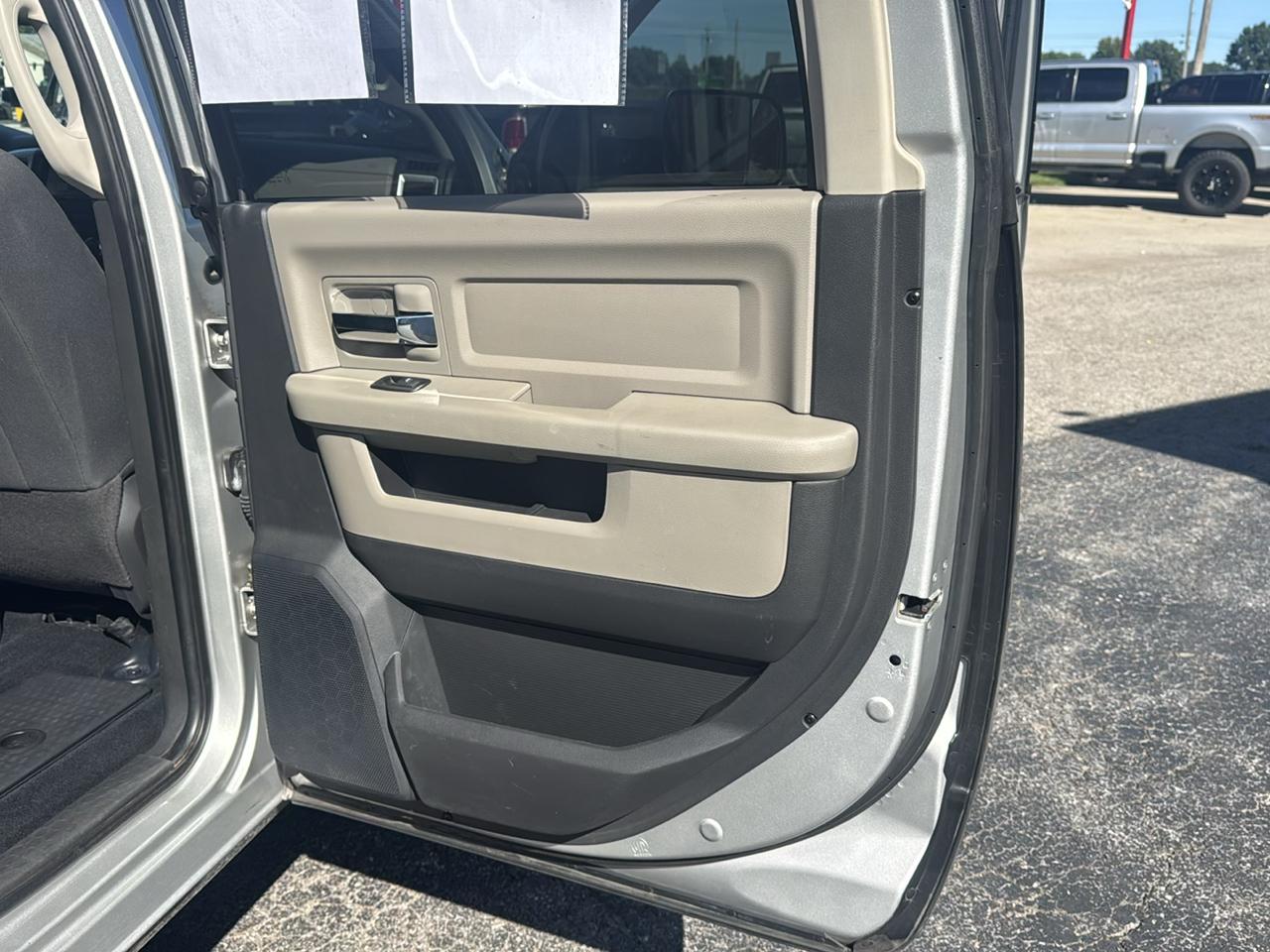RAM 2500 4WD Crew Cab 149" SLT 2011