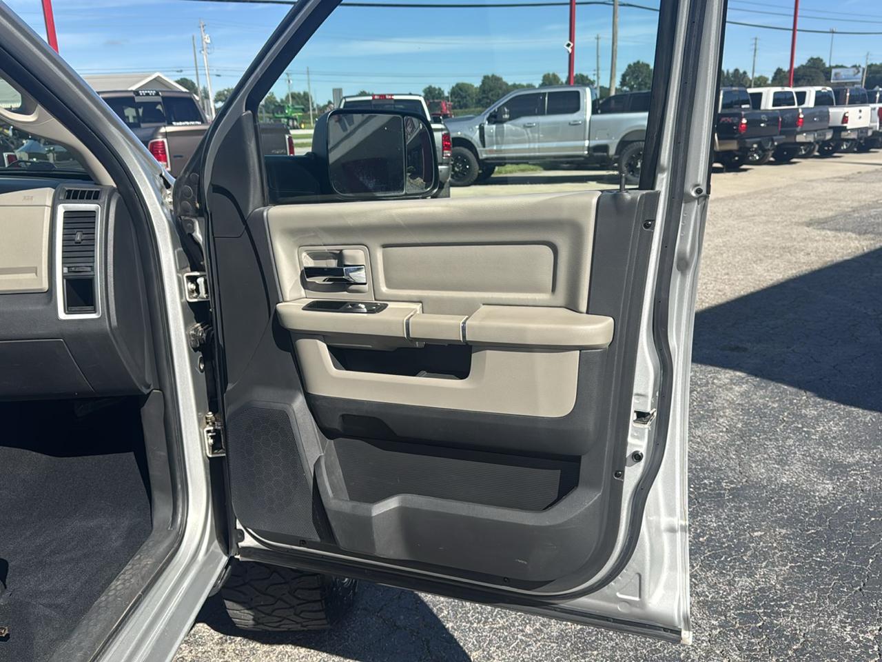 RAM 2500 4WD Crew Cab 149" SLT 2011