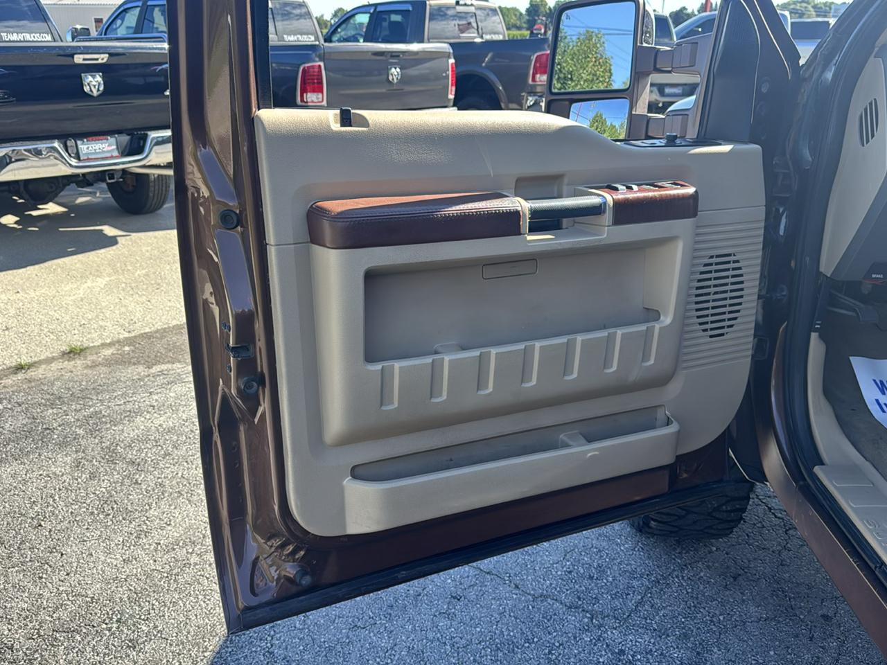 Ford Super Duty F-250 SRW 4WD Crew Cab 156" King Ranch 2012