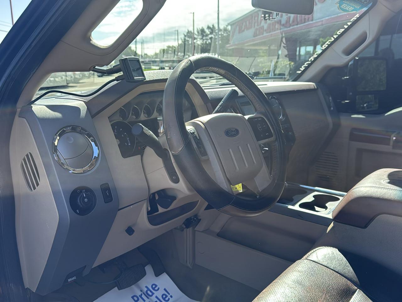 Ford Super Duty F-250 SRW 4WD Crew Cab 156" King Ranch 2012