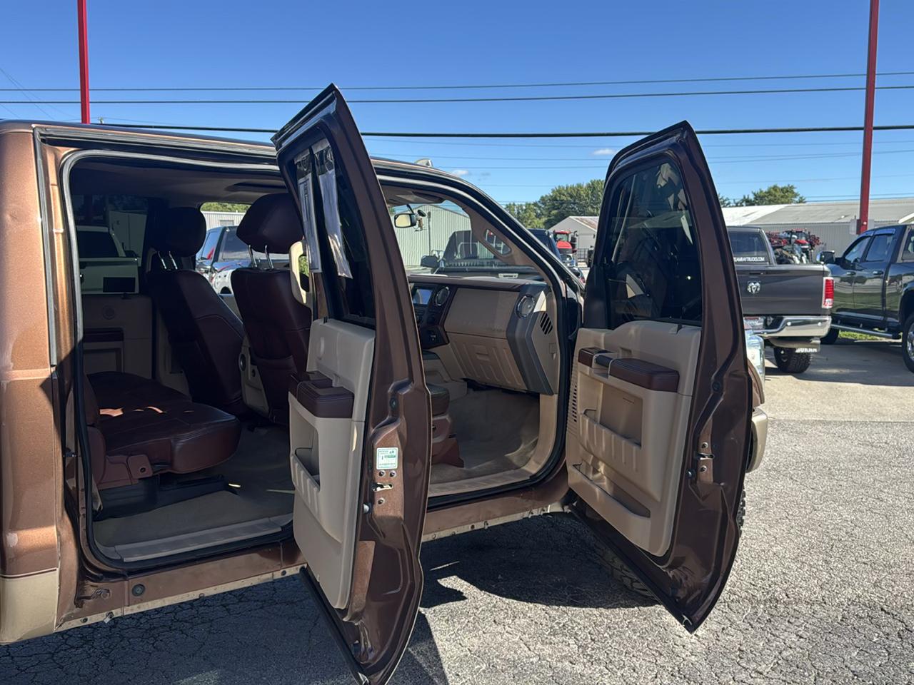 Ford Super Duty F-250 SRW 4WD Crew Cab 156" King Ranch 2012