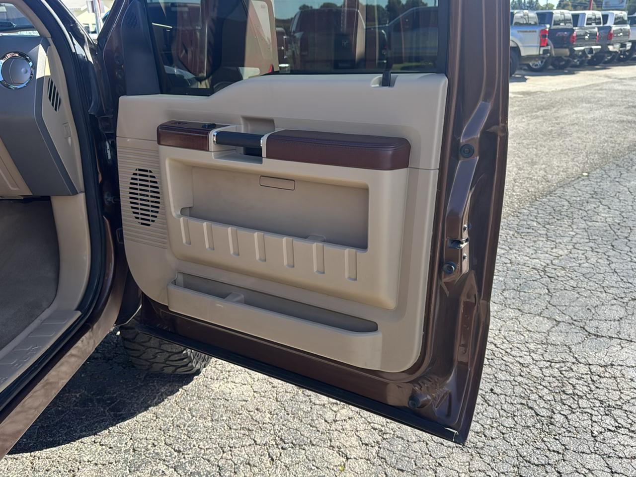 Ford Super Duty F-250 SRW 4WD Crew Cab 156" King Ranch 2012