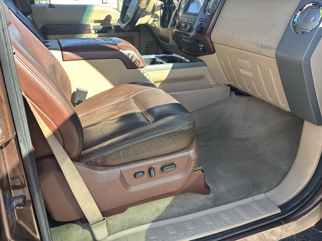 Ford Super Duty F-250 SRW 4WD Crew Cab 156" King Ranch 2012
