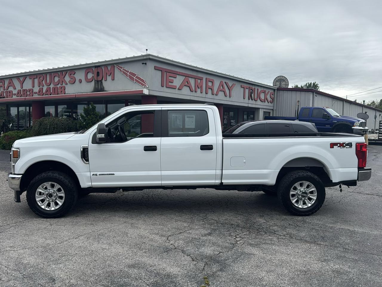Ford Super Duty F-250 SRW XL 4WD Crew Cab 8' Box 2022