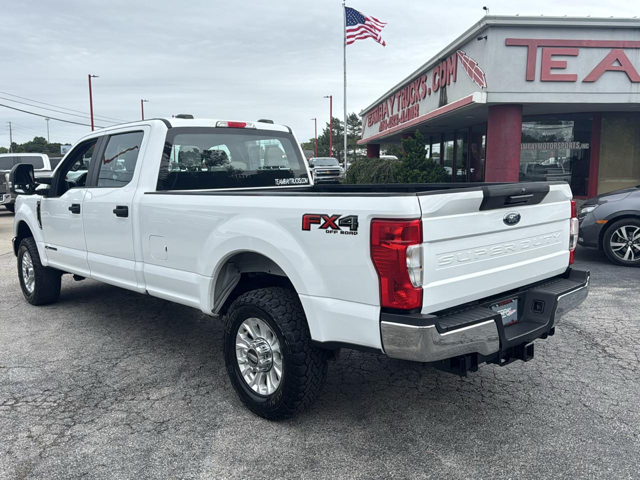 Ford Super Duty F-250 SRW XL 4WD Crew Cab 8' Box 2022