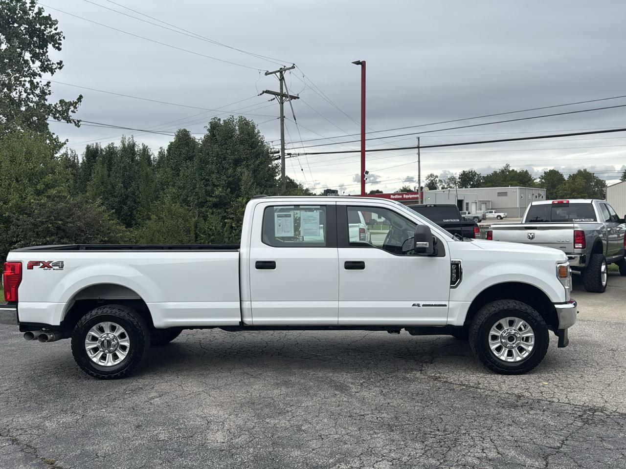 Ford Super Duty F-250 SRW XL 4WD Crew Cab 8' Box 2022