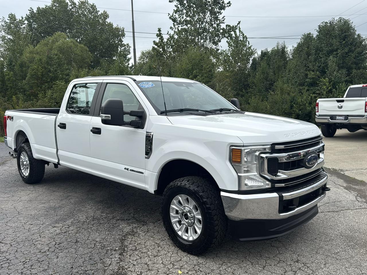 Ford Super Duty F-250 SRW XL 4WD Crew Cab 8' Box 2022