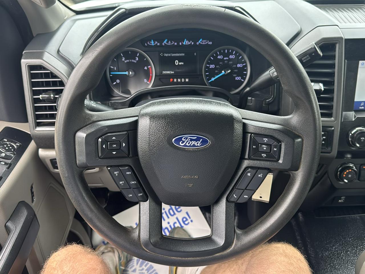 Ford Super Duty F-250 SRW XL 4WD Crew Cab 8' Box 2022