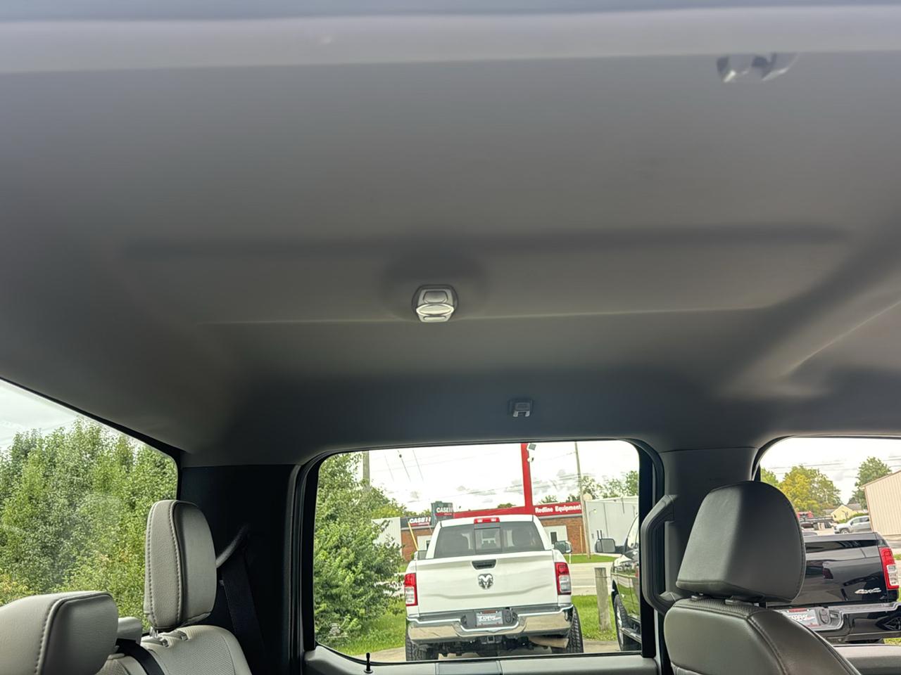 Ford Super Duty F-250 SRW XL 4WD Crew Cab 8' Box 2022