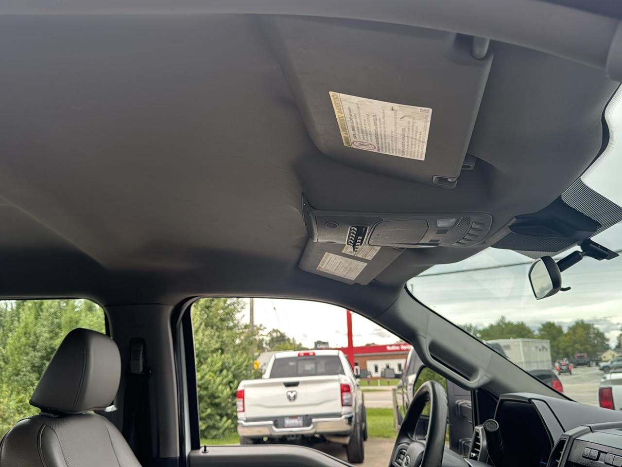 Ford Super Duty F-250 SRW XL 4WD Crew Cab 8' Box 2022