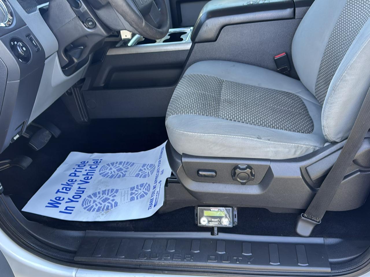 Ford Super Duty F-450 DRW 4WD Crew Cab 172" XLT 2013