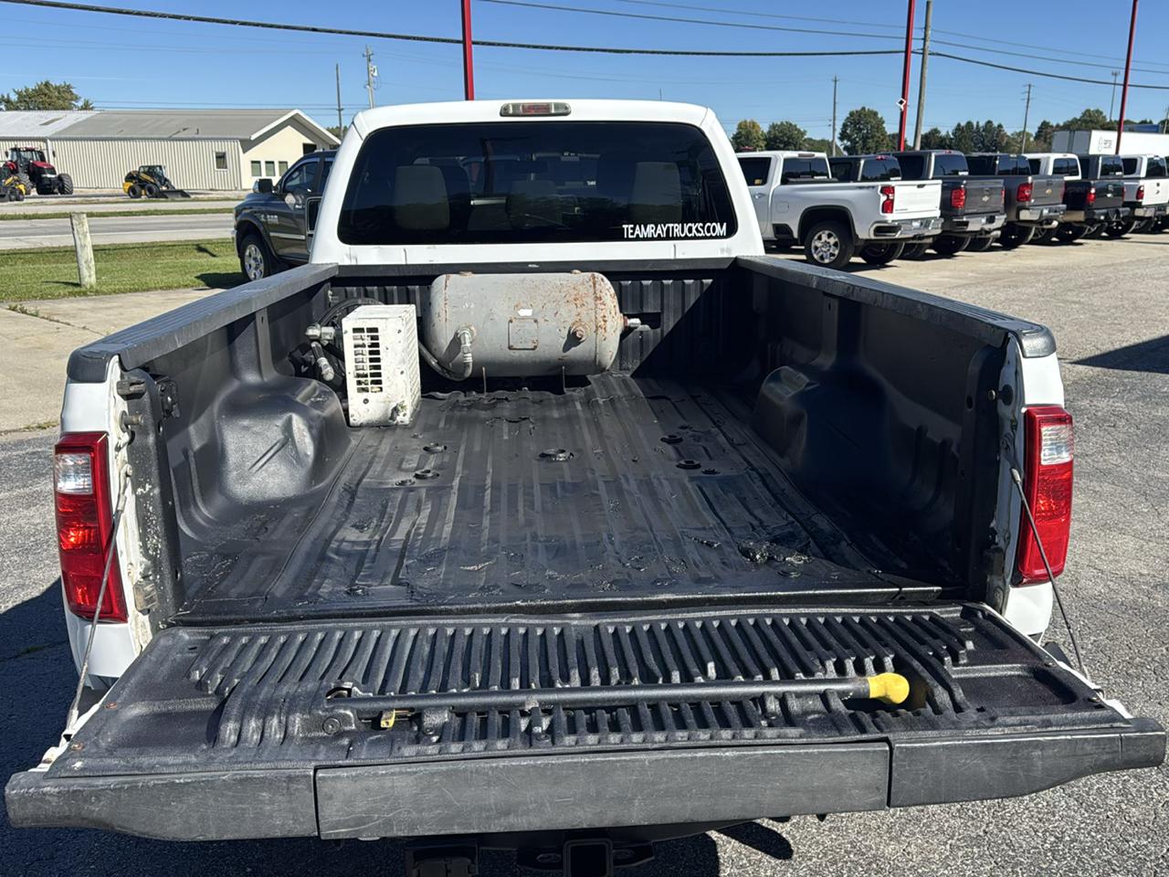 Ford Super Duty F-450 DRW 4WD Crew Cab 172" XLT 2013