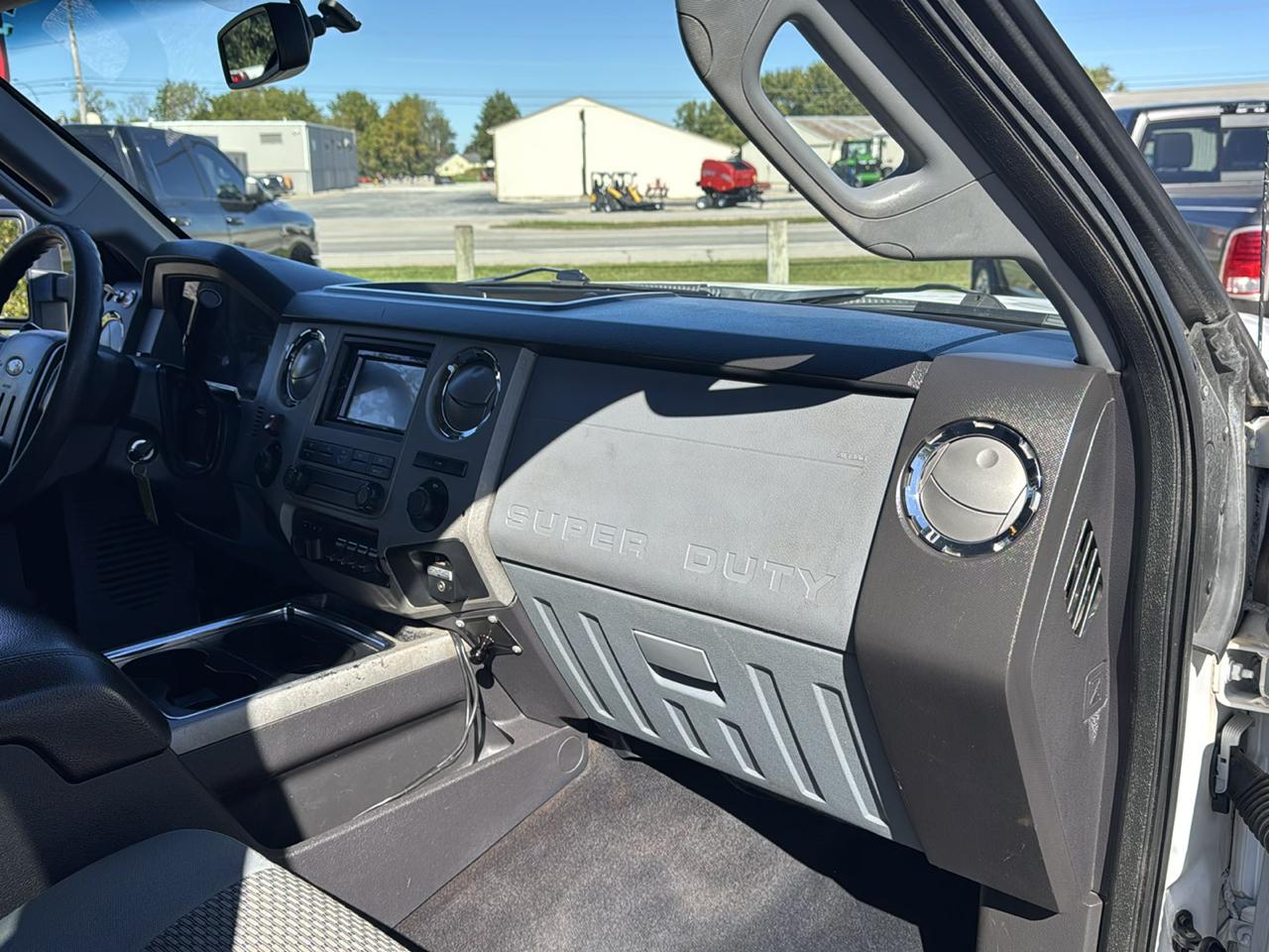Ford Super Duty F-450 DRW 4WD Crew Cab 172" XLT 2013
