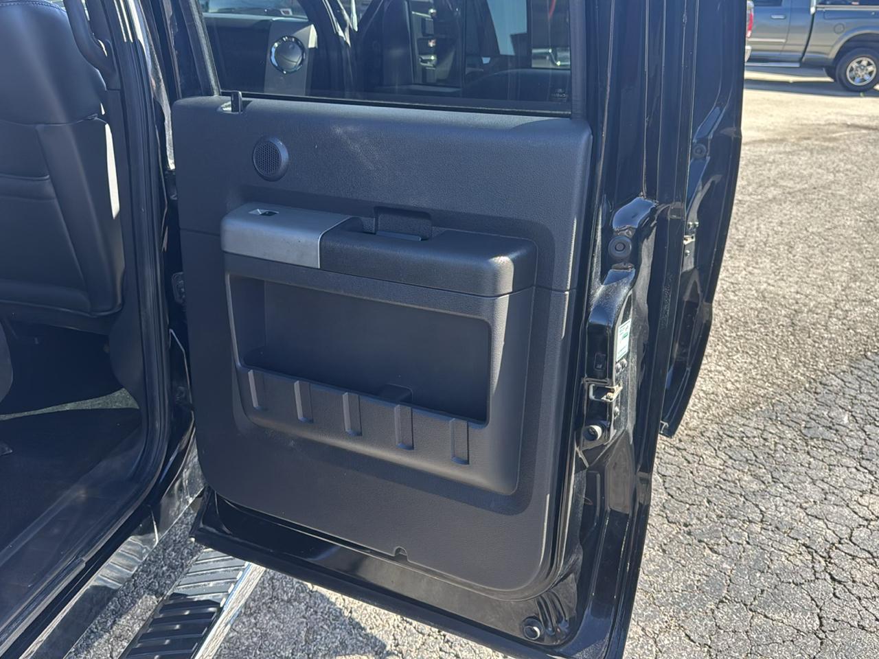Ford Super Duty F-250 SRW 4WD Crew Cab 172" Lariat 2011