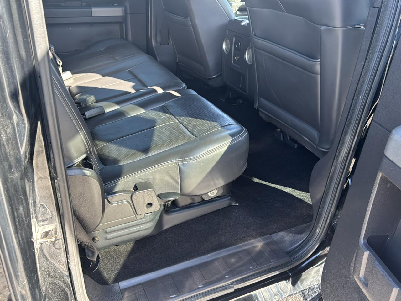 Ford Super Duty F-250 SRW 4WD Crew Cab 172" Lariat 2011