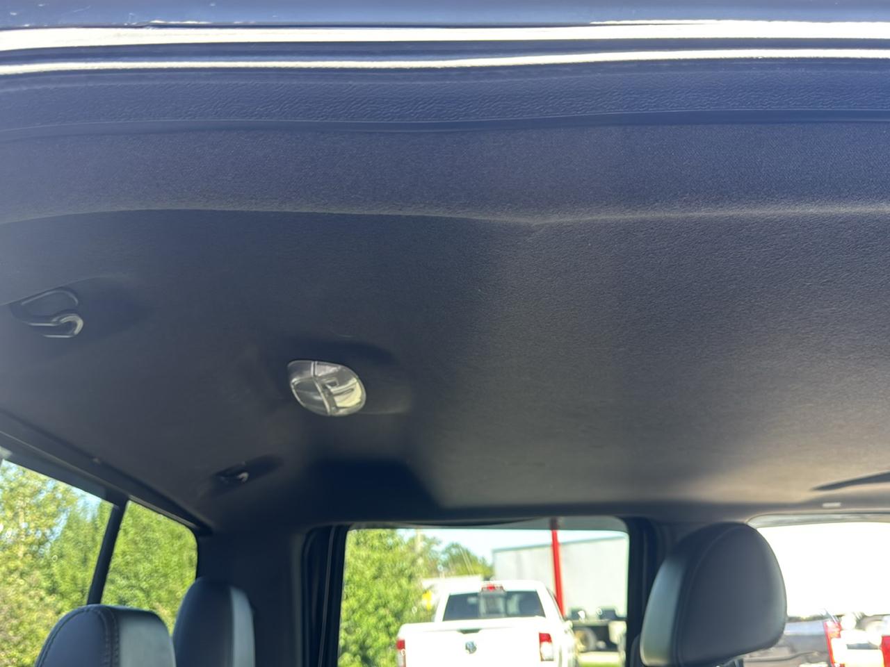 Ford Super Duty F-250 SRW 4WD Crew Cab 172" Lariat 2011