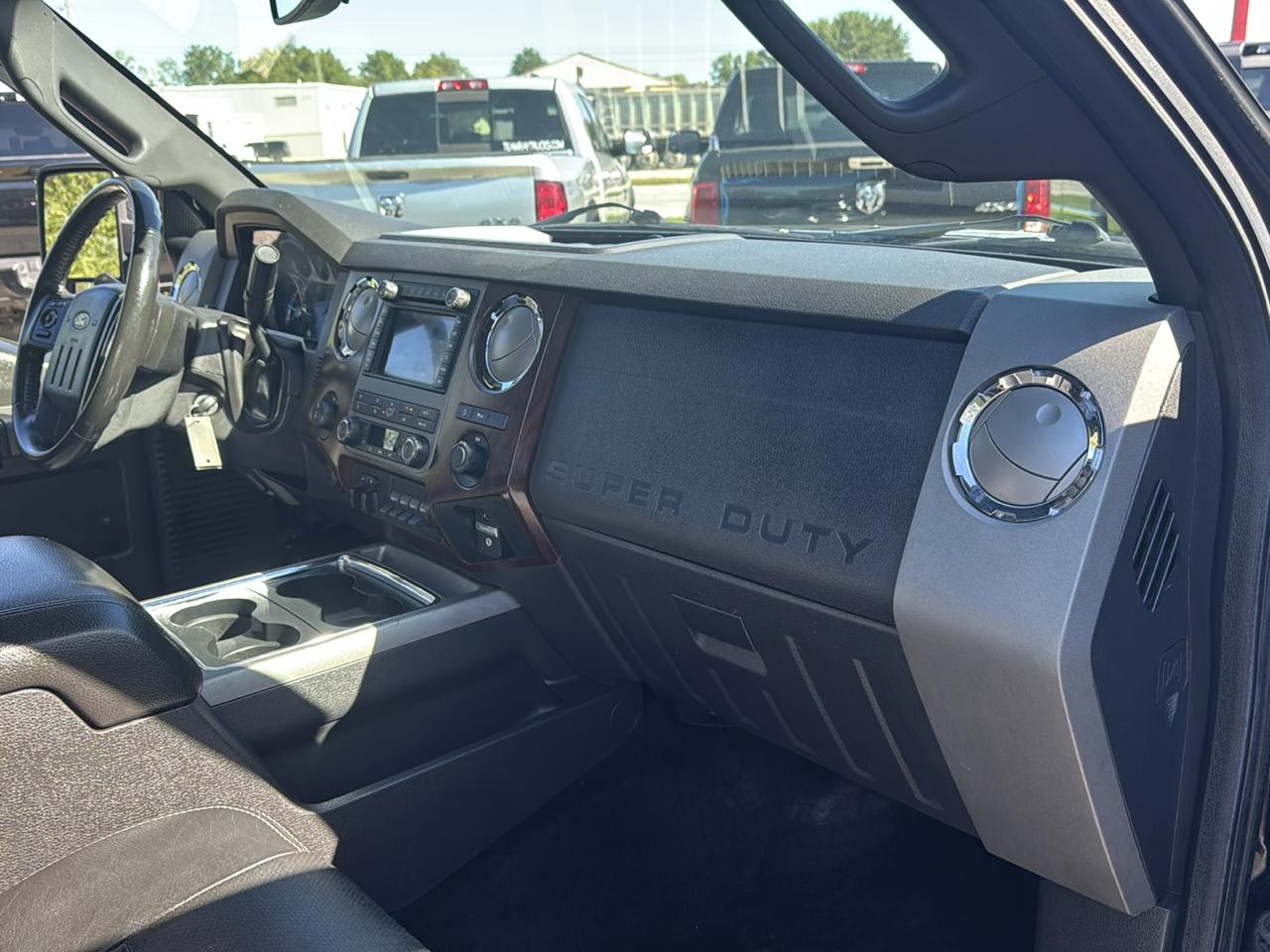 Ford Super Duty F-250 SRW 4WD Crew Cab 172" Lariat 2011