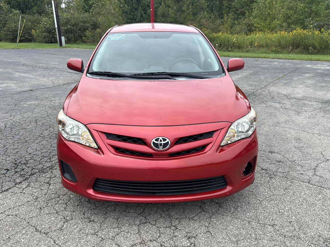 Toyota Corolla 4dr Sdn Auto LE (Natl) 2012