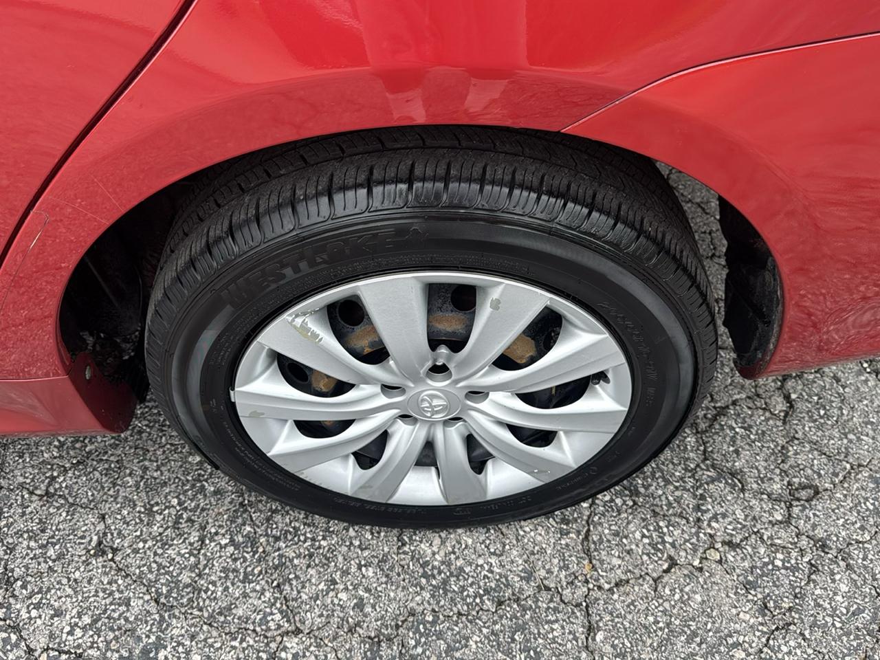 Toyota Corolla 4dr Sdn Auto LE (Natl) 2012