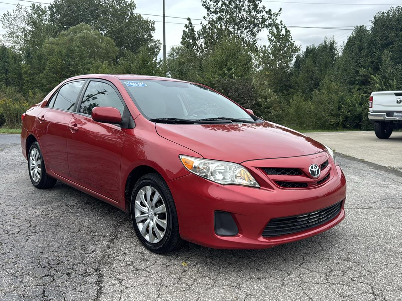 Toyota Corolla 4dr Sdn Auto LE (Natl) 2012