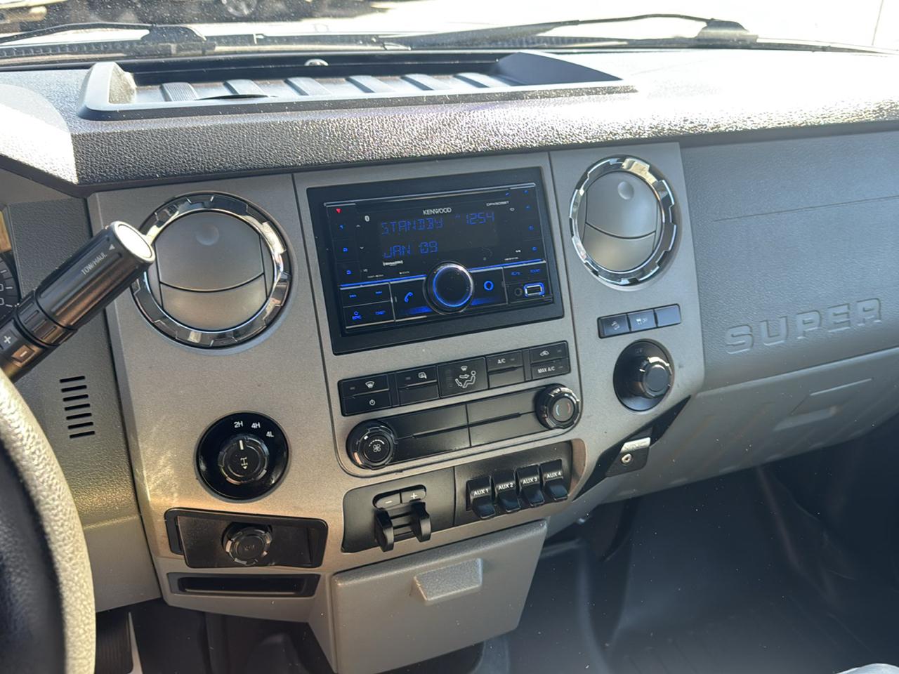 Ford Super Duty F-250 SRW 4WD Crew Cab 156" XLT 2016