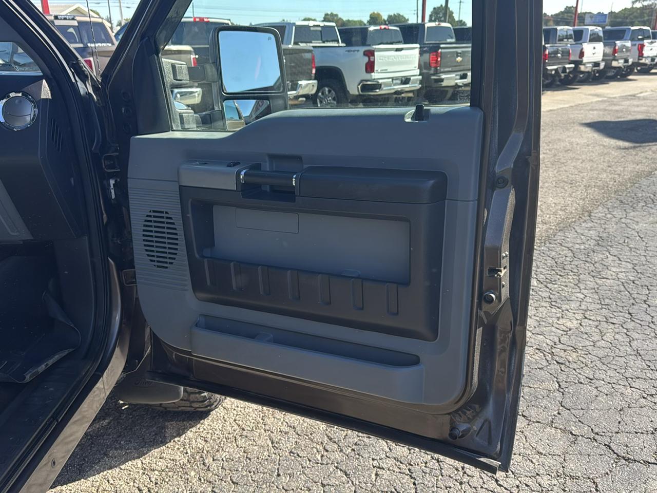 Ford Super Duty F-250 SRW 4WD Crew Cab 156" XLT 2016