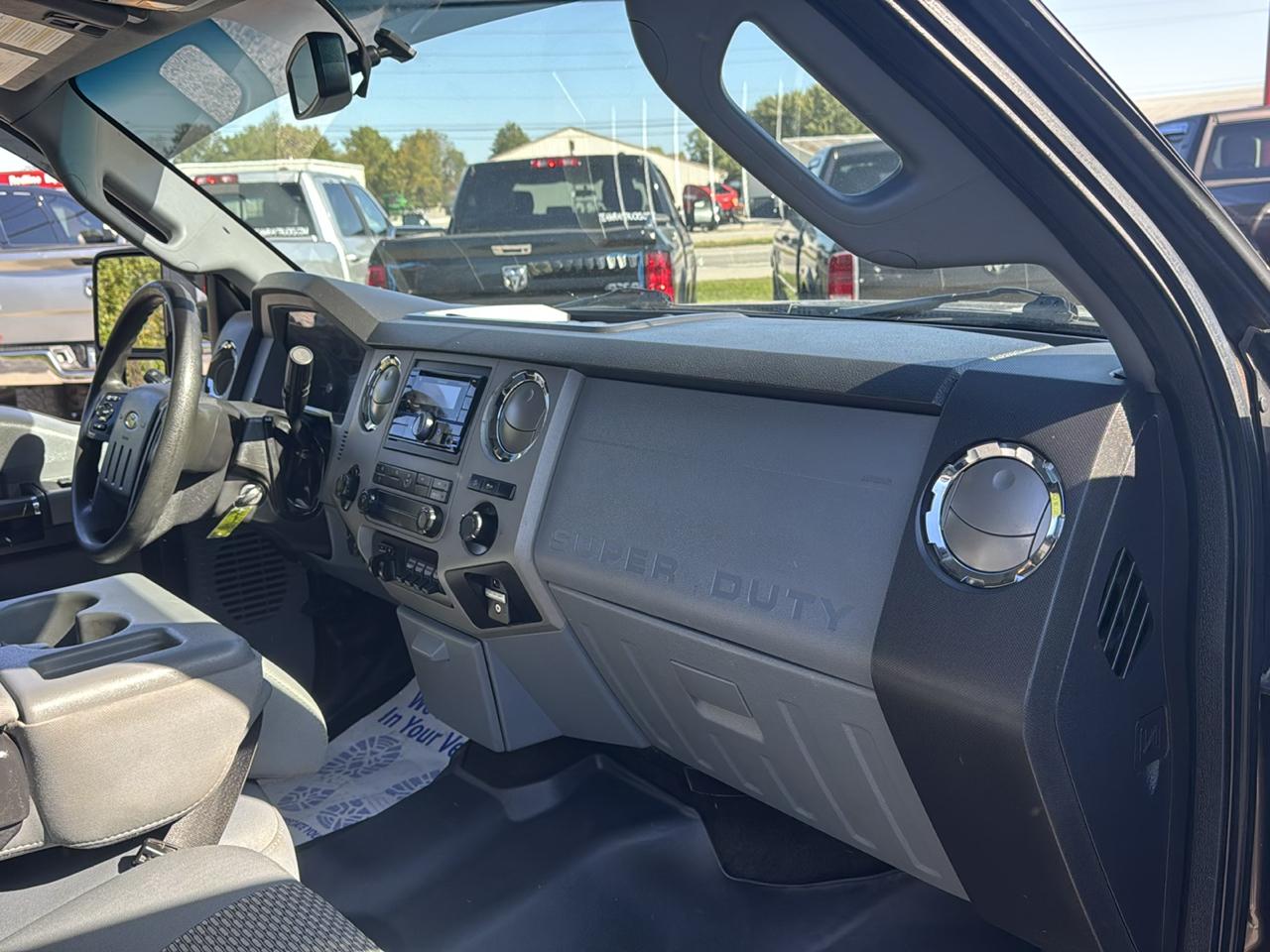 Ford Super Duty F-250 SRW 4WD Crew Cab 156" XLT 2016