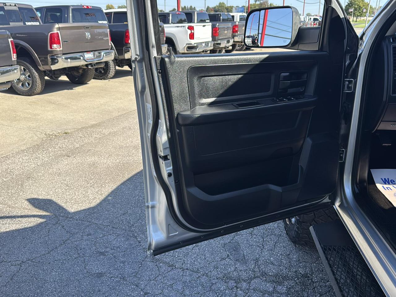 RAM 2500 4WD Crew Cab 169" Tradesman 2013