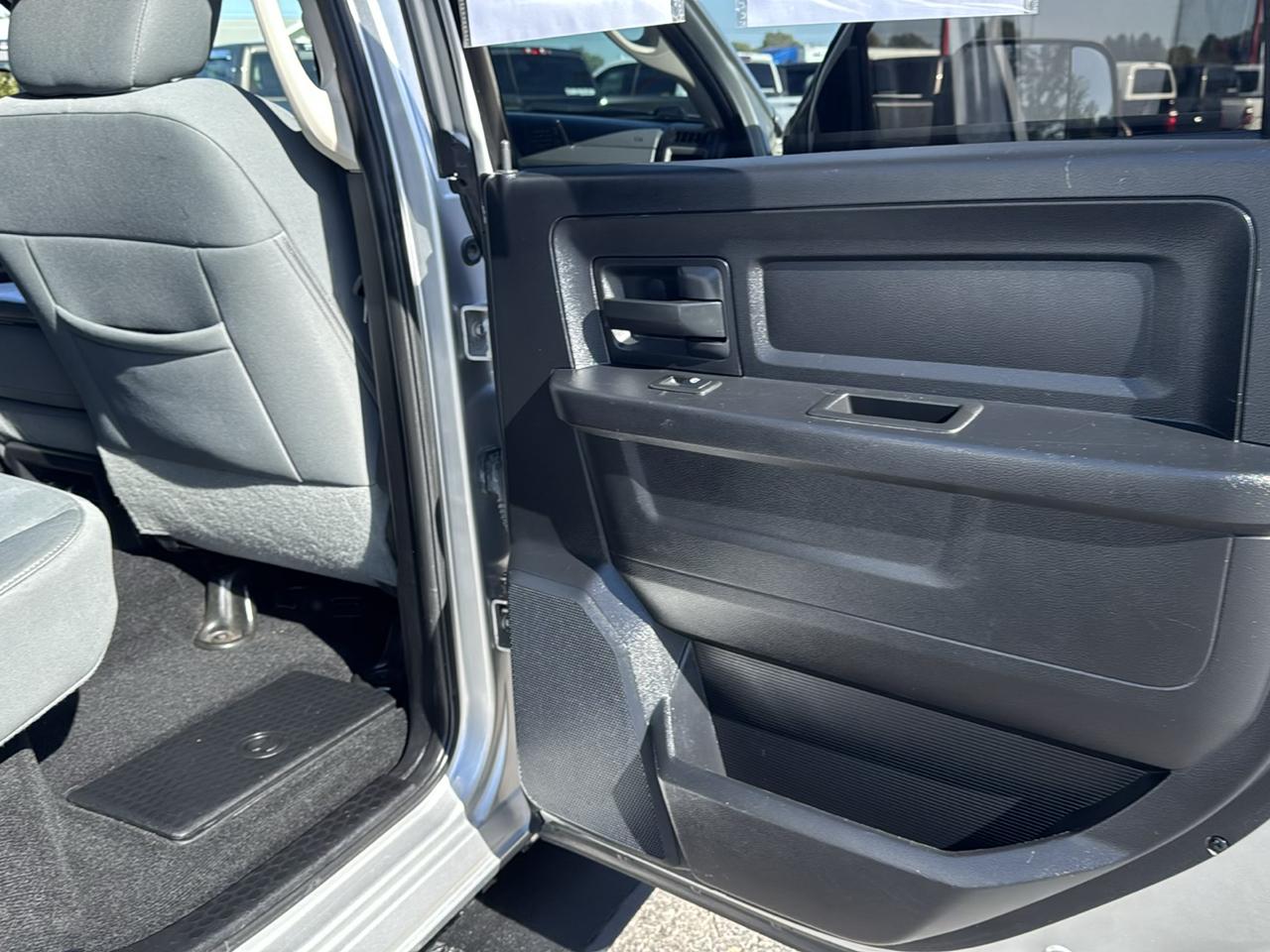 RAM 2500 4WD Crew Cab 169" Tradesman 2013