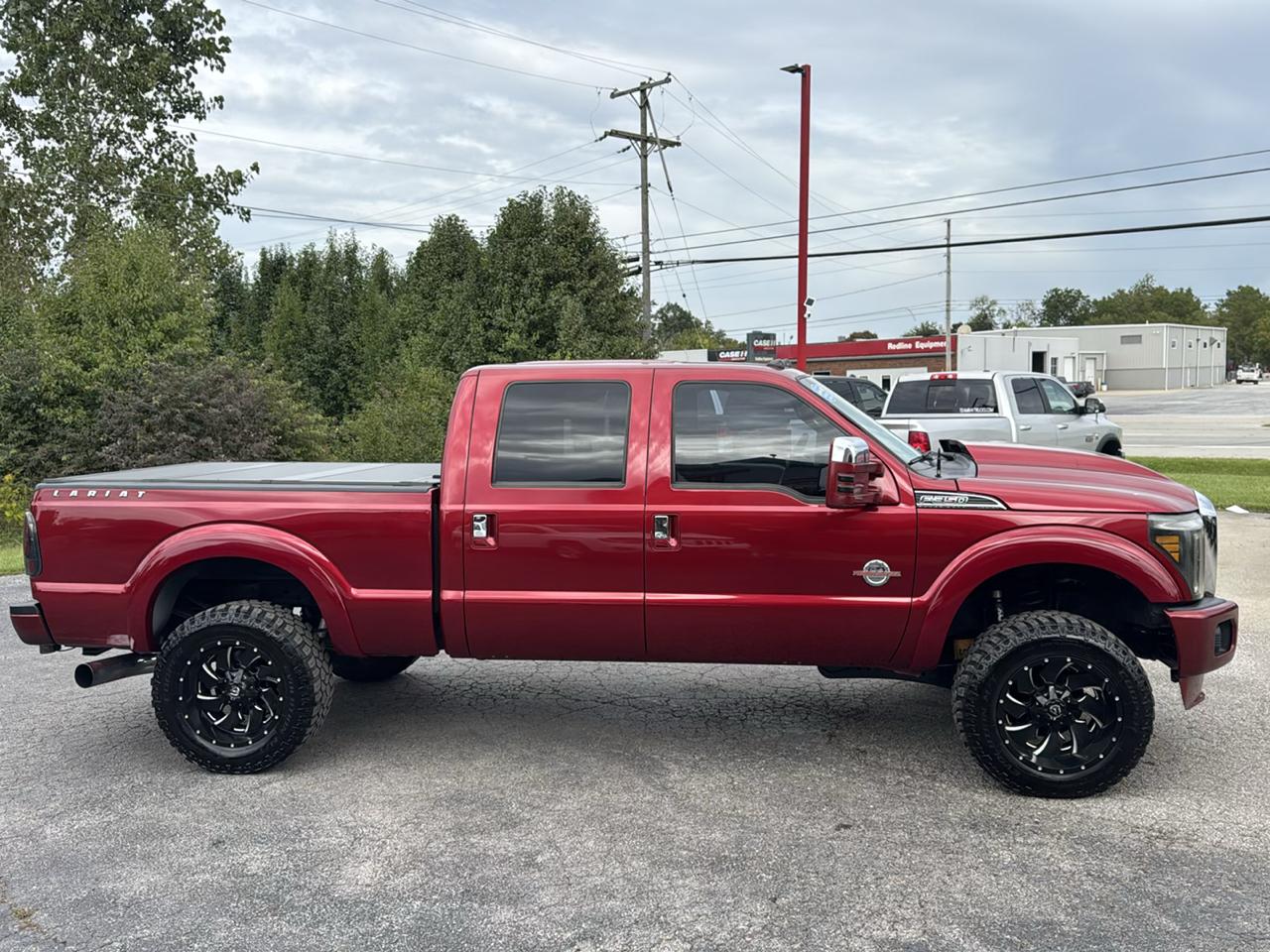 Ford Super Duty F-350 SRW 4WD Crew Cab 156" Lariat 2016