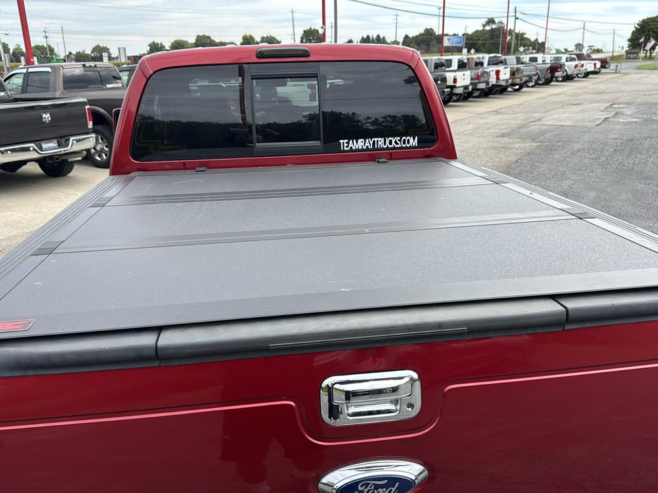Ford Super Duty F-350 SRW 4WD Crew Cab 156" Lariat 2016