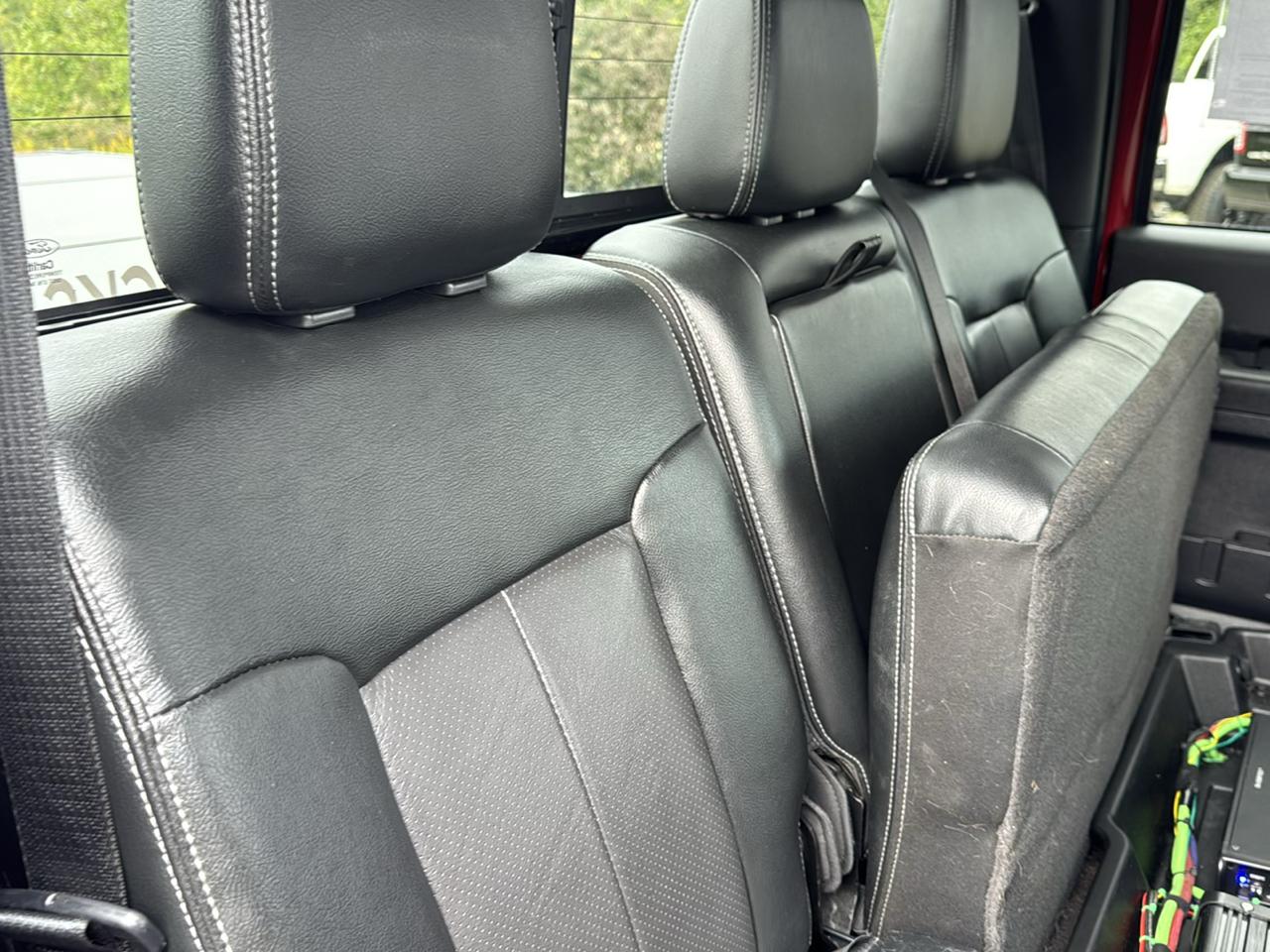 Ford Super Duty F-350 SRW 4WD Crew Cab 156" Lariat 2016