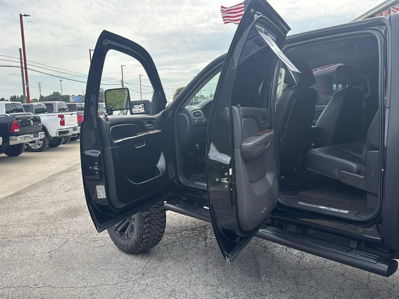 Chevrolet Silverado 1500 4WD Crew Cab 143.5" LTZ 2010