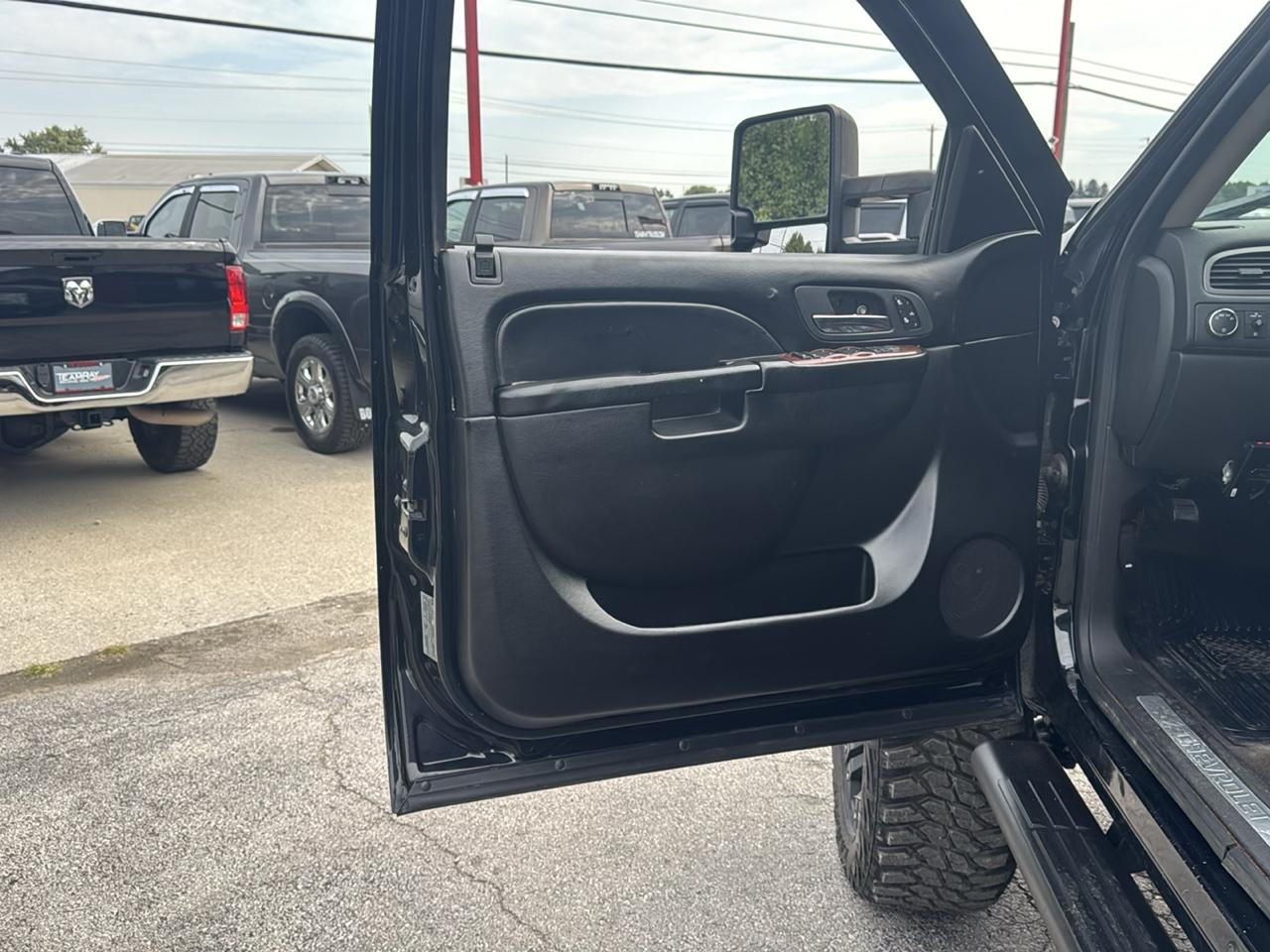 Chevrolet Silverado 1500 4WD Crew Cab 143.5" LTZ 2010