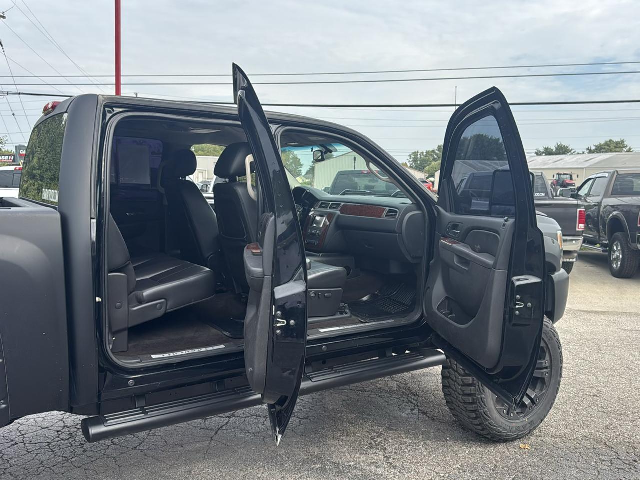 Chevrolet Silverado 1500 4WD Crew Cab 143.5" LTZ 2010