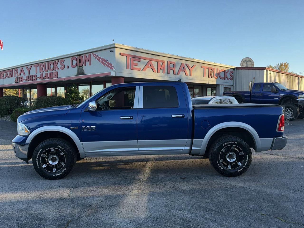 RAM 1500 4WD Crew Cab 140.5" Laramie 2014