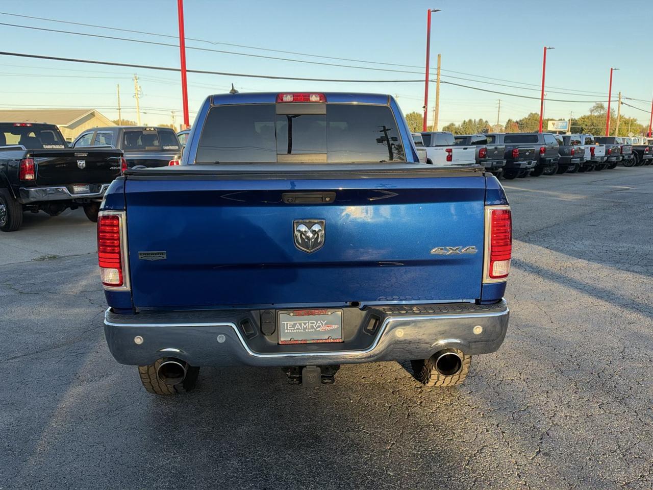 RAM 1500 4WD Crew Cab 140.5" Laramie 2014