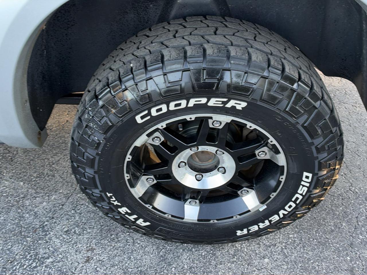 RAM 1500 4WD Crew Cab 140.5" Laramie 2014