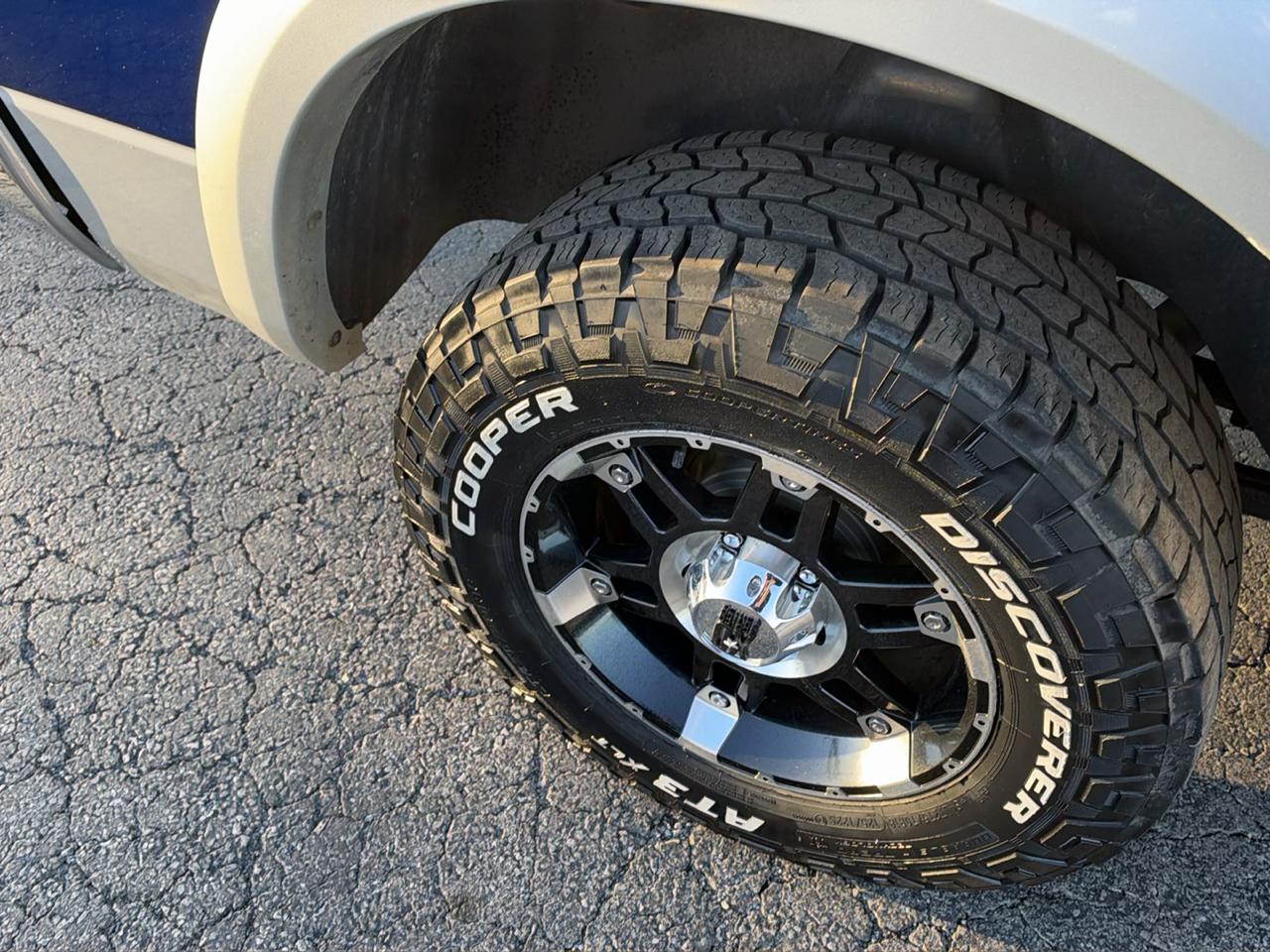 RAM 1500 4WD Crew Cab 140.5" Laramie 2014