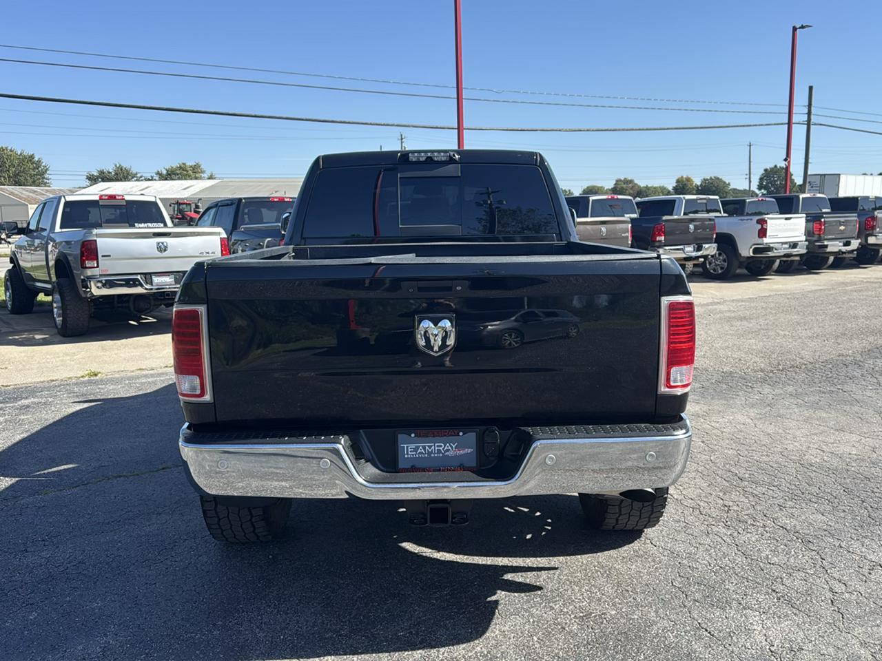 RAM 2500 Laramie 4x4 Mega Cab 6'4" Box 2017