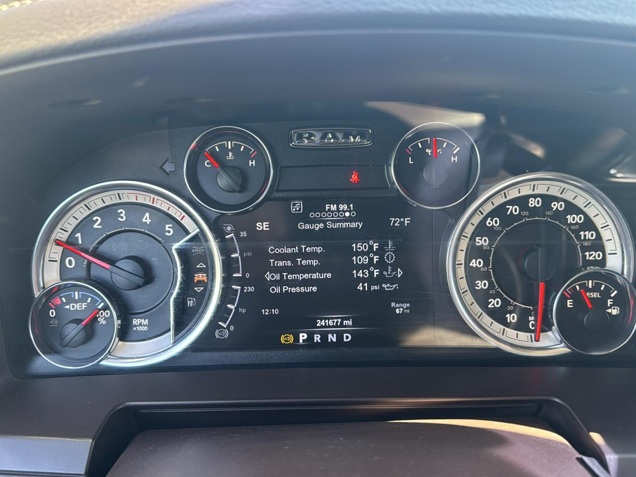 RAM 2500 Laramie 4x4 Mega Cab 6'4" Box 2017