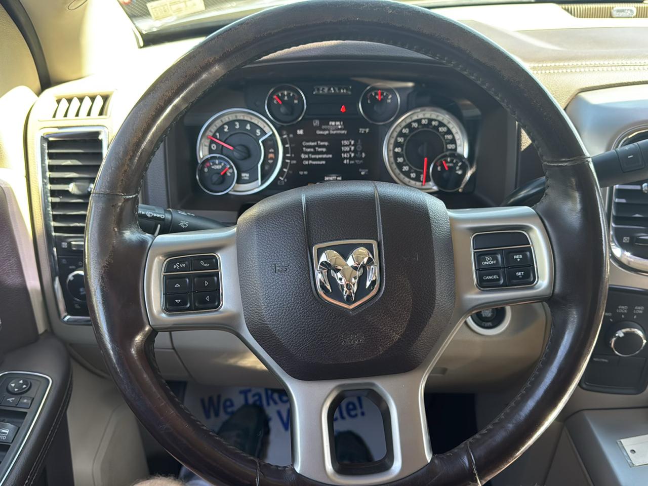 RAM 2500 Laramie 4x4 Mega Cab 6'4" Box 2017