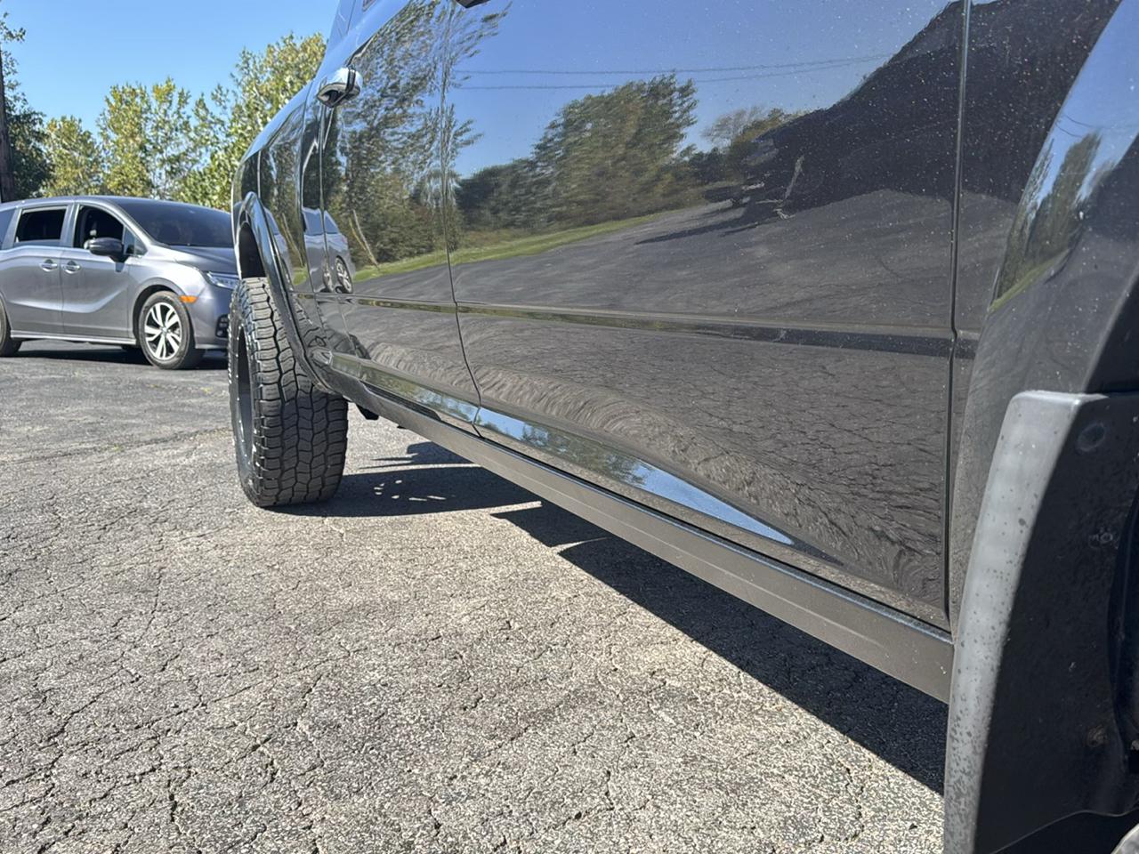 RAM 2500 Laramie 4x4 Mega Cab 6'4" Box 2017
