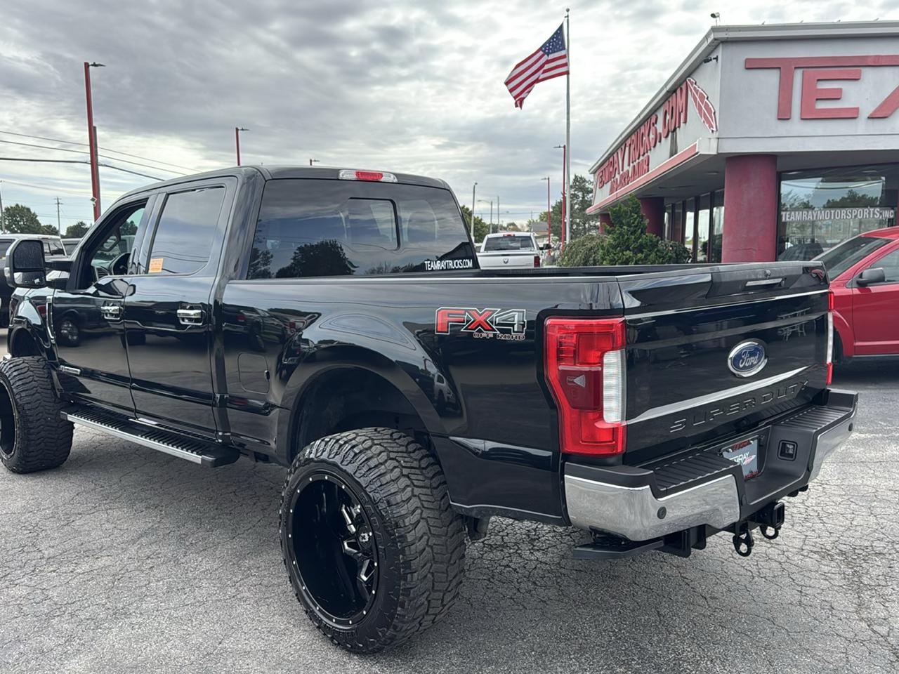 Ford Super Duty F-250 SRW Lariat 4WD Crew Cab 6.75' Box 2017