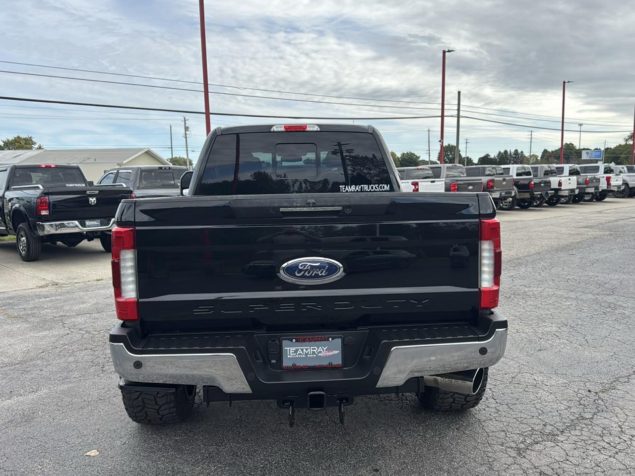 Ford Super Duty F-250 SRW Lariat 4WD Crew Cab 6.75' Box 2017