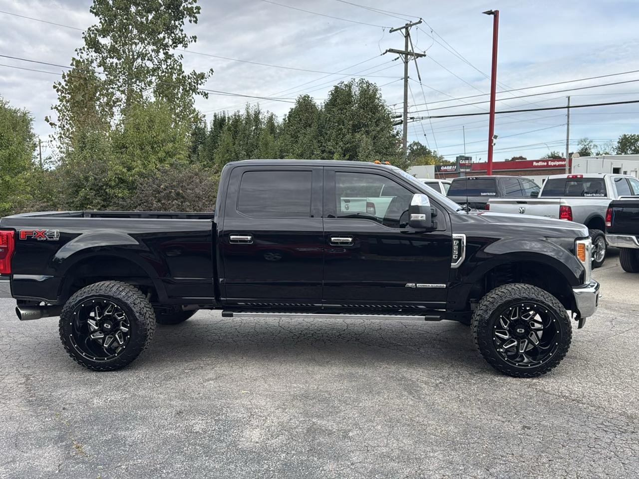 Ford Super Duty F-250 SRW Lariat 4WD Crew Cab 6.75' Box 2017