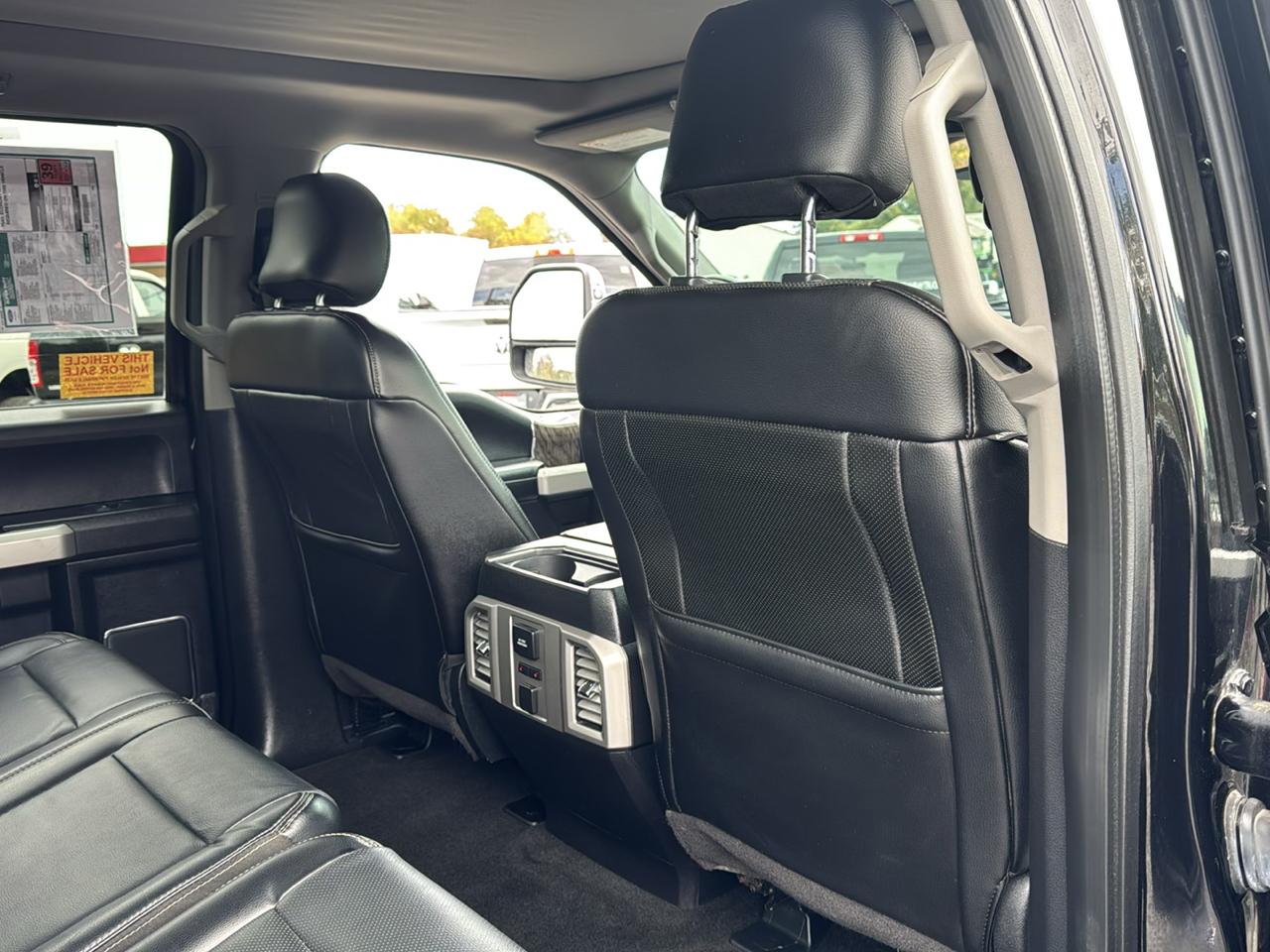 Ford Super Duty F-250 SRW Lariat 4WD Crew Cab 6.75' Box 2017