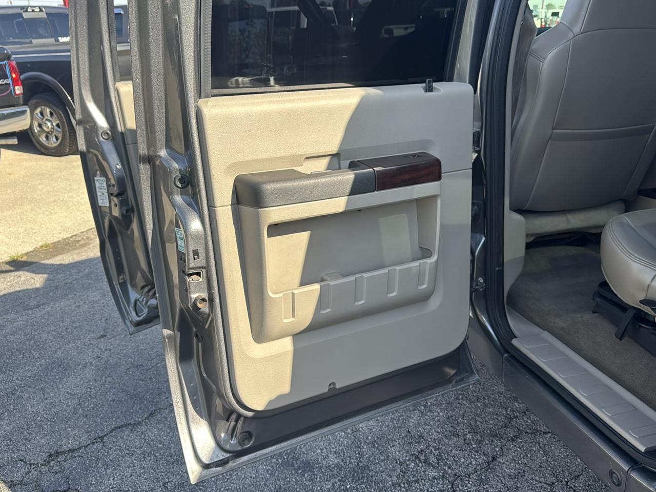 Ford Super Duty F-250 SRW 4WD Crew Cab 156" Lariat 2010